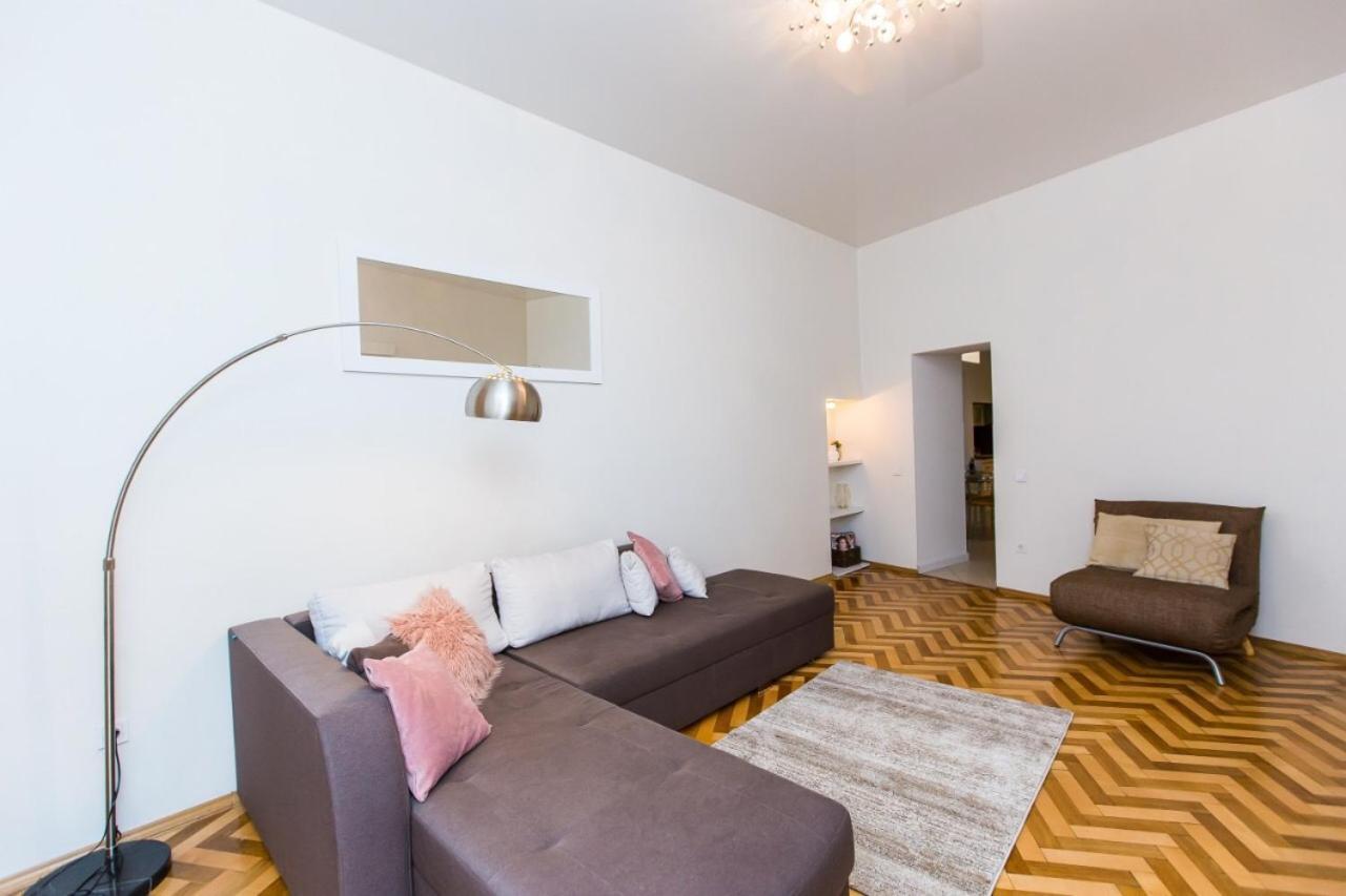 Miamo Apart Гнатюка 18 Lviv Extérieur photo