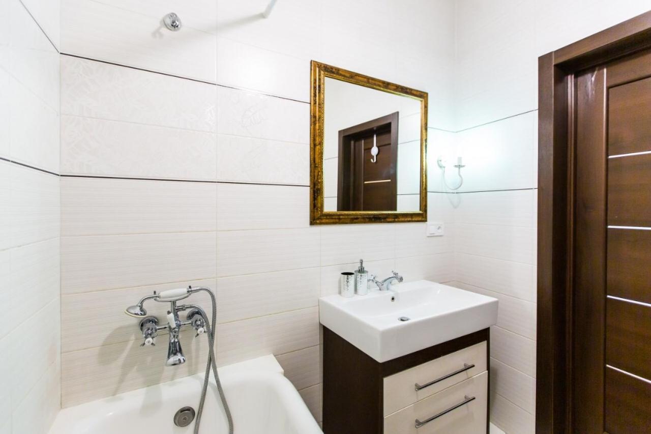 Miamo Apart Гнатюка 18 Lviv Extérieur photo