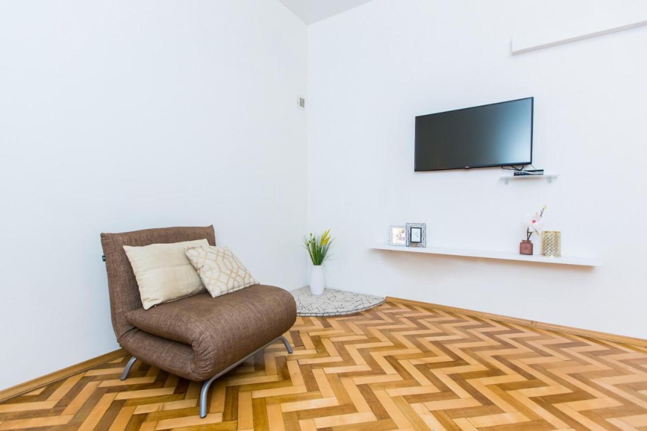 Miamo Apart Гнатюка 18 Lviv Extérieur photo