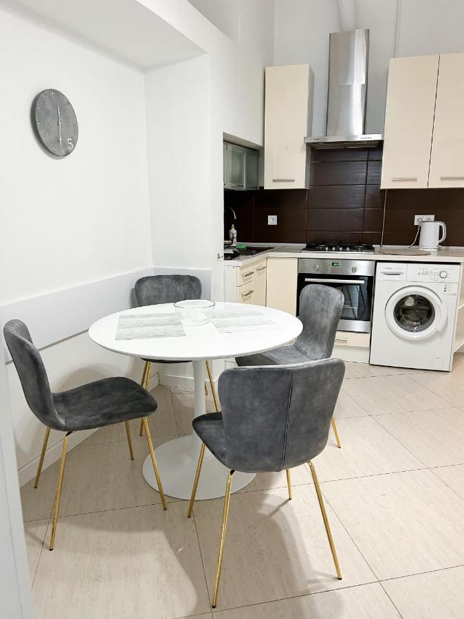 Miamo Apart Гнатюка 18 Lviv Extérieur photo